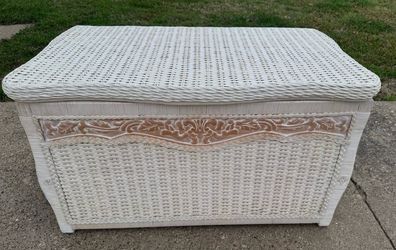 Vintage pier 1 imports, Jamaican, wicker, and wood chest