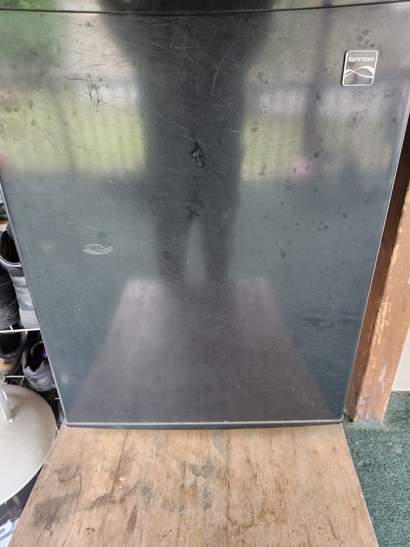 Mini fridge
