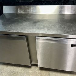 Refrigerator with Backsplash