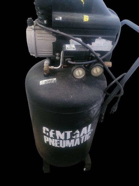 Central Pneumatic 20-Gallon Air Compressor – Works Great!