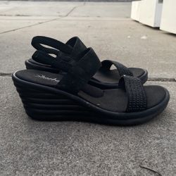 Black Platform Sandals 