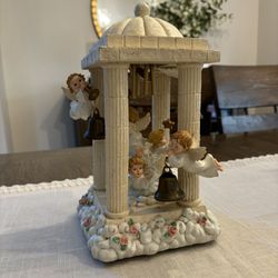 Cherub Chime Musical (Christmas Around The World)
