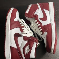 Air Jordan 1 High Maroon 