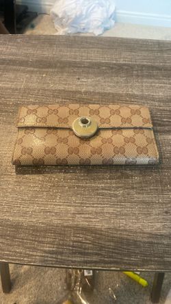 Gucci GG Wallet 