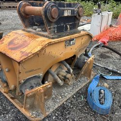 BTI TC152 Compactor 