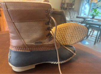 Women’s Size 8.5 | JBU Calgary rain boots | faux fur cozy interior