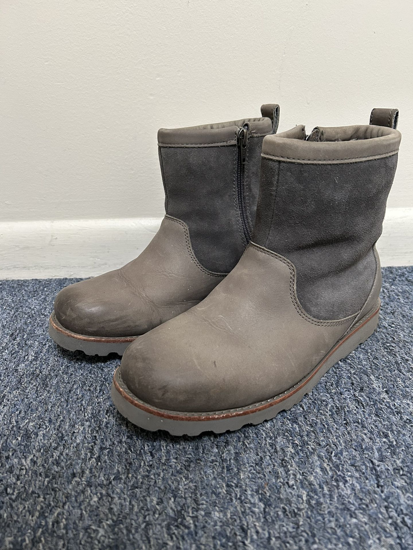 UGG Waterproof Boots - Gray - Size 8
