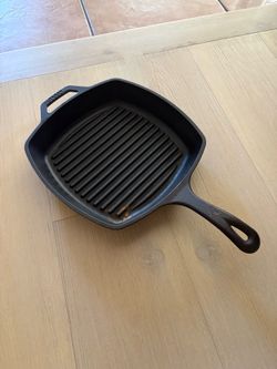 Lodge USA Cast Iron Grill Pan Skillet 10.5” Square Griddle SGP