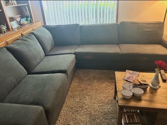 Large Navy Blue Sectional Couch – 110” x 94”