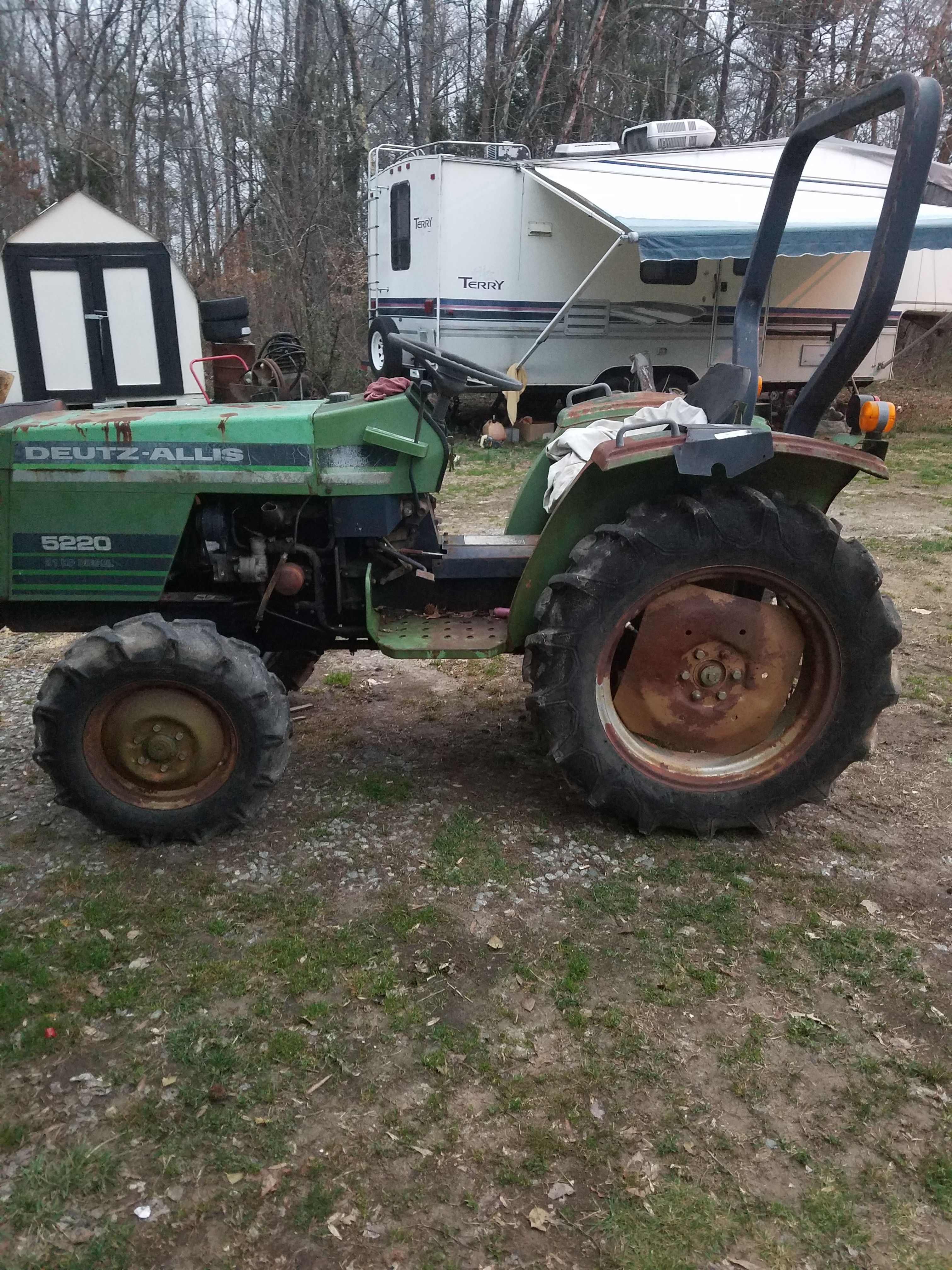 Deutz 5220 4x4 tractor