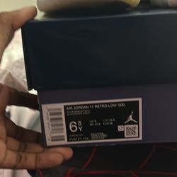 Jordan 11s