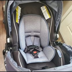 Graco SnugRide Lite Carseat/lite Base