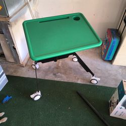 Kore-Design-Kids-adjustable Desk