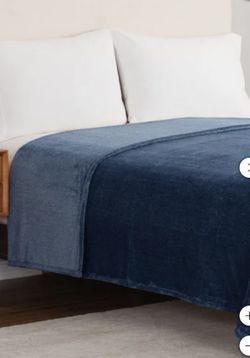 Blue Queen Plush Blanket