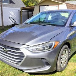 2017 Hyundai Elantra SE 70k Miles Mint