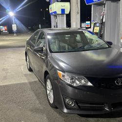 Toyota Camry 2012 Hybrid XLE 