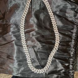 Moissanite Cuban Chain