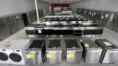 USED MAYTAG 33” WHITE BOTTOM FREEZER