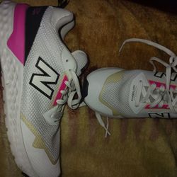 new balance 8 1/2. womens