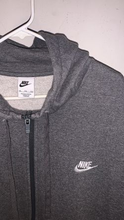 GREY NIKE SWEATER (SHOOT OFFERS!)