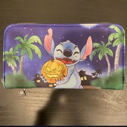 Loungefly Disney Stitch Halloween Pumpkin Wallet