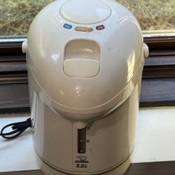 Zojirushi 2.2L Electric Water Boiler – Great Condition!
