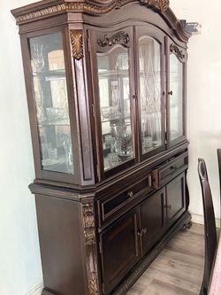 Dining buffet
