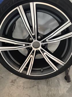 Wheel and tire 19” bmw 330i