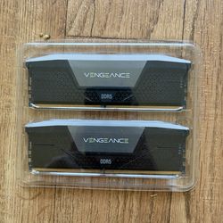 Corsair Vengeance RGB RAM KIT - 32GB