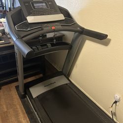 NordicTrack Elite 900 Treadmill