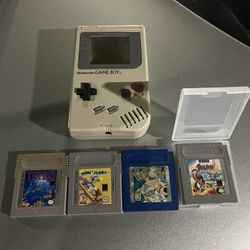 Original Nintendo gameboy with games