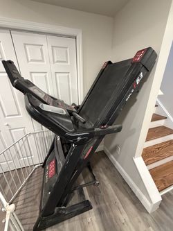 Sole F63 Folding Treadmill