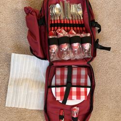 4 - Person Picnic Backpack Sets / Red & Blue. 