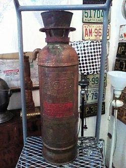 Globe fire extinguisher