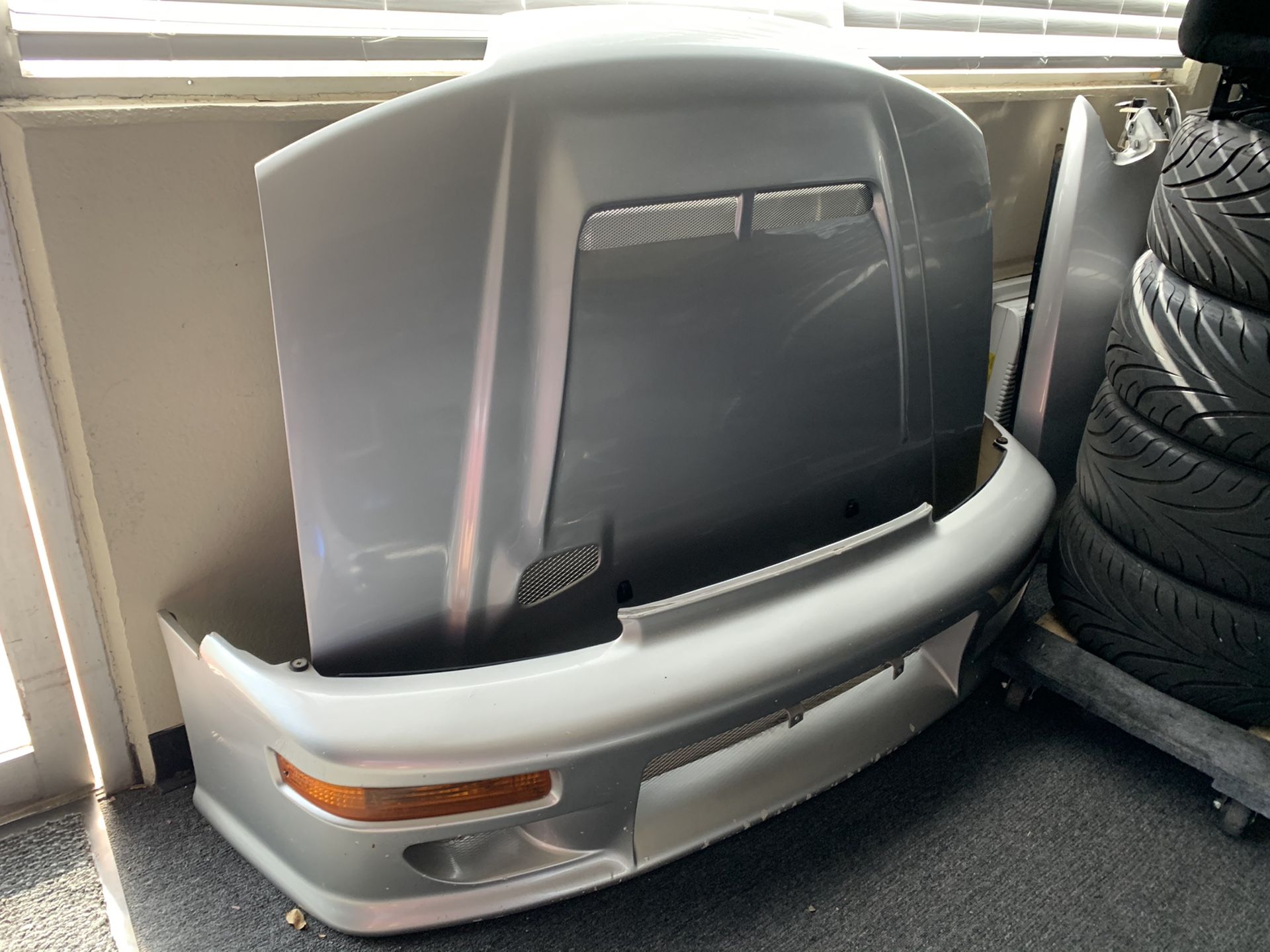 Jdm Crx FEEL’s Twincam full front end conversion.