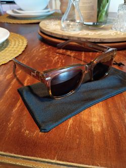 Kiaura Eichler Shades