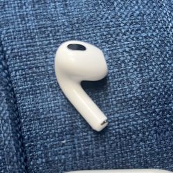 Left Airpod Could Be Airpod Pro Selling As Is I Know Absolutely Nothing About It 