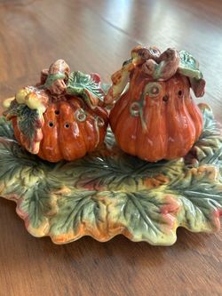 Harvest Collection Salt Pepper and Ceramic Plate