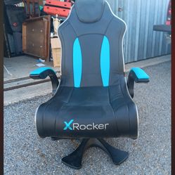 Gaming Chair Speakers In The Back