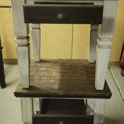 Side Tables 