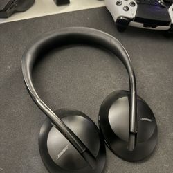 Bose Headphones 700