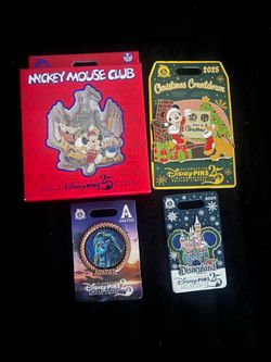 Disney pins