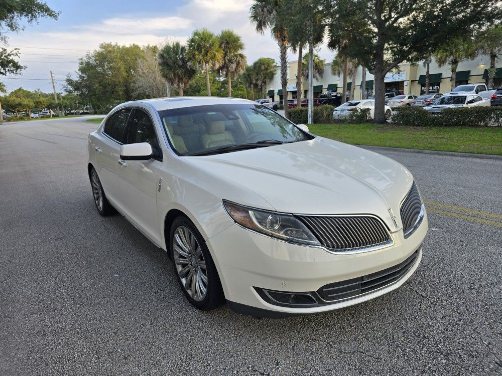 2014 Lincoln MKS