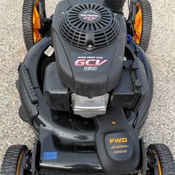 Self Propelled Mower With Honda Engine