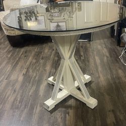 Apartment Moving Sale Various Prices