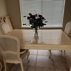 Beautiful Dinner Table With Two Leaves For Extension