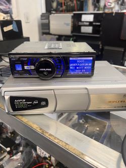 Alpine iDA-X100 And Alpine Cha-s634 for Sale in Pomona, CA - OfferUp