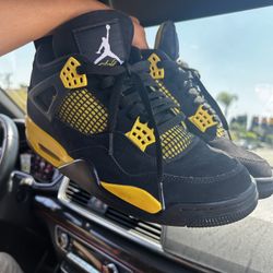 Jordan 4 Yellow Thunder 