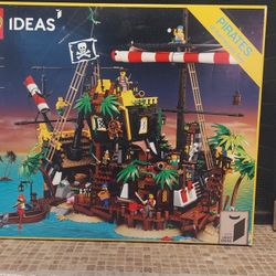 Lego 21322 Pirates Of Barracuda Bay. Complete
