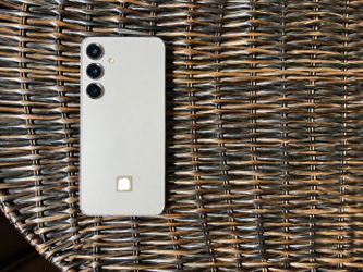 Samsung galaxy S25 plus